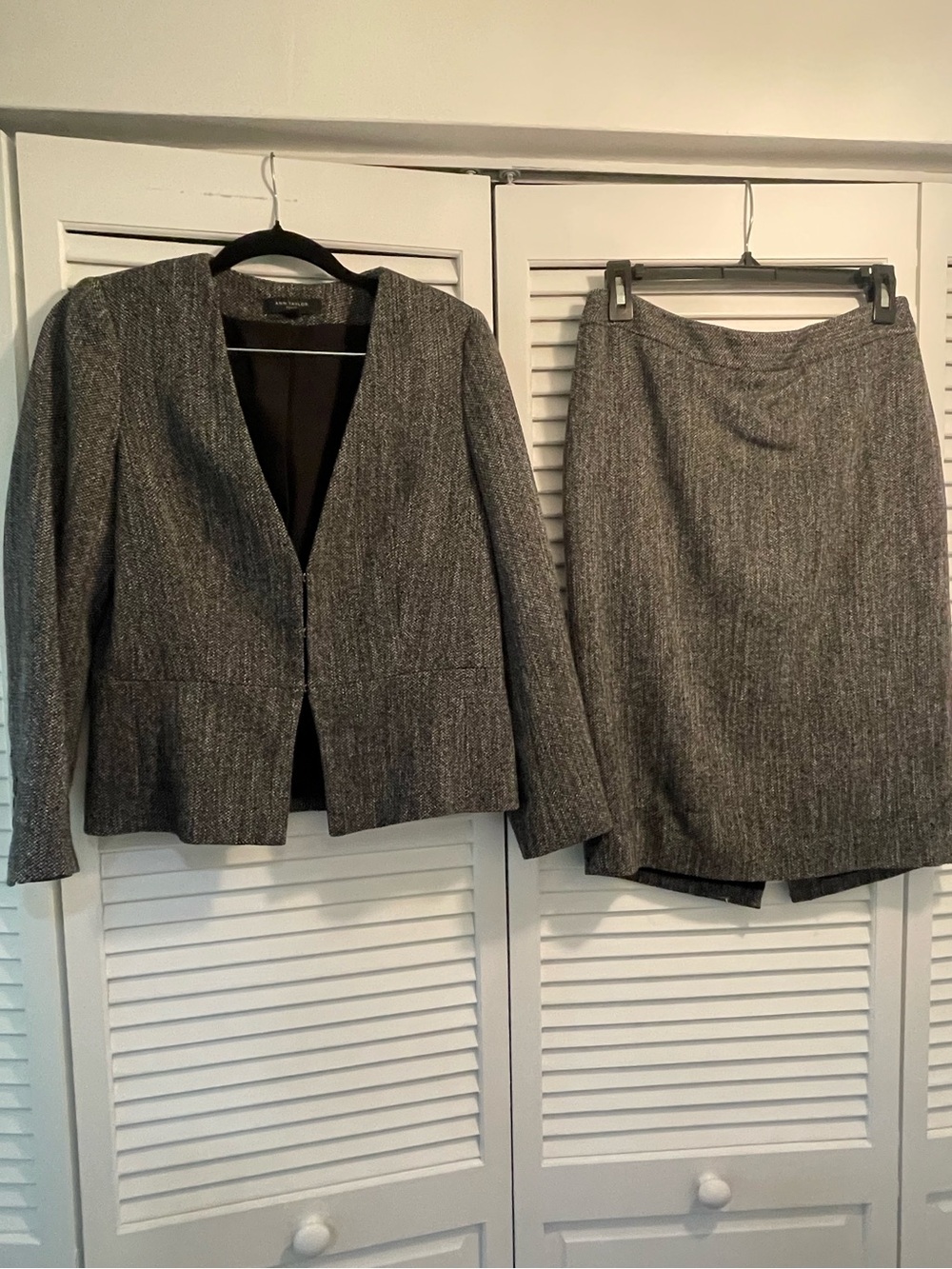 Ann Taylor Grey Fitted Suit